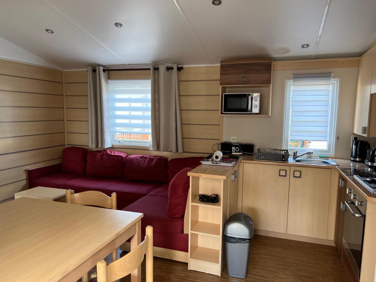Mobilhome 4 Ca61 Vias Exterior photo