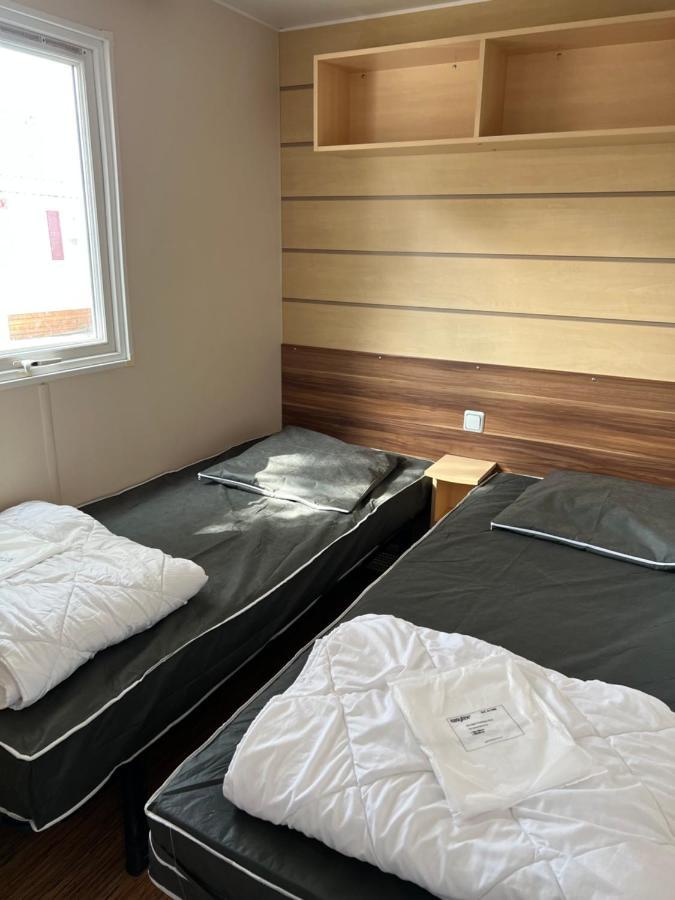 Mobilhome 4 Ca61 Vias Exterior photo